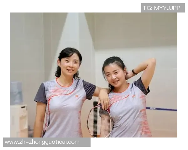 重庆羽毛球队在世界锦标赛中的崛起与成长历程全景回顾 重庆羽毛球队在世界锦标赛中的崛起与成长历程全景回顾